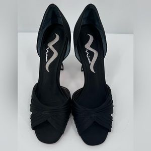 Nina Black Satin Peep Toe 3 1/2 Inch Heels Bows Size 8 1/2 Heels Great Looking